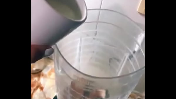 Vieja culona masturb&aacute;ndose 