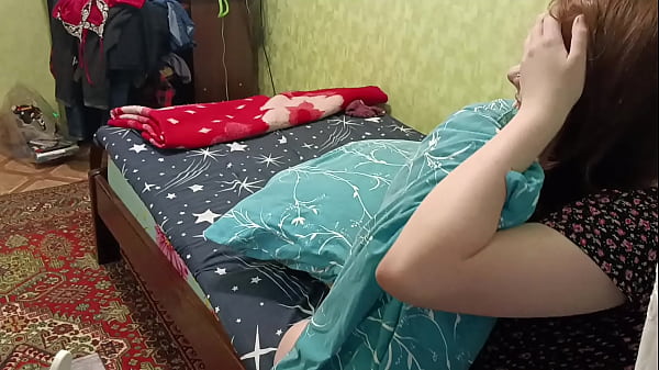 Nonton Девушка ебется с большим членом который кончил в неё [Домашние порно с большой жопой] thumbnail