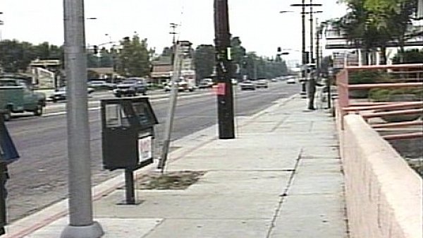 Nonton Metro - House Of Rising Sun - Scene 1 thumbnail