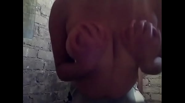 Nonton Se Juega Las Tetas thumbnail