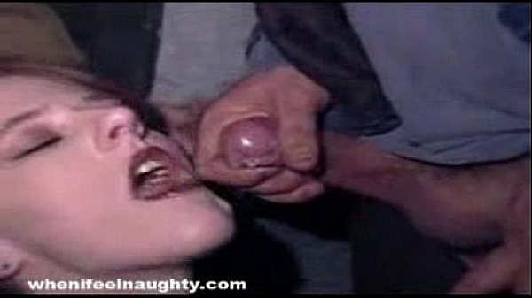 Nonton Meisje Pijpt Alle Lullen Leeg In Porno Bioscoop thumbnail