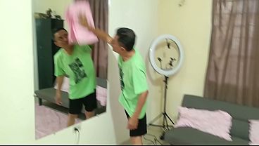 Nonton Lucky Dirty Old Man Fucks His Two Beautiful Big-titted, Big-assed Stepdaughters - Fmm Trio thumbnail