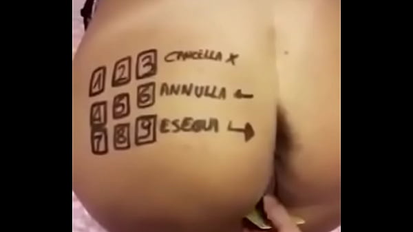sacando dinero de vagina