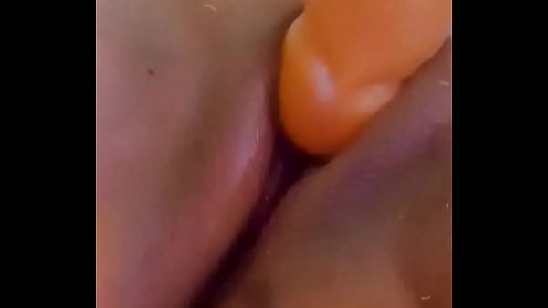 Amo ser chupada, amo fuder muito, e voc&ecirc_? Vem fuder essa bucetinha