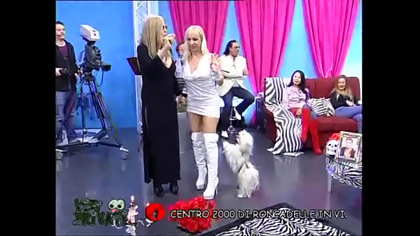 Veroni Rossi Plays During A Tv Trasmission thumbnail