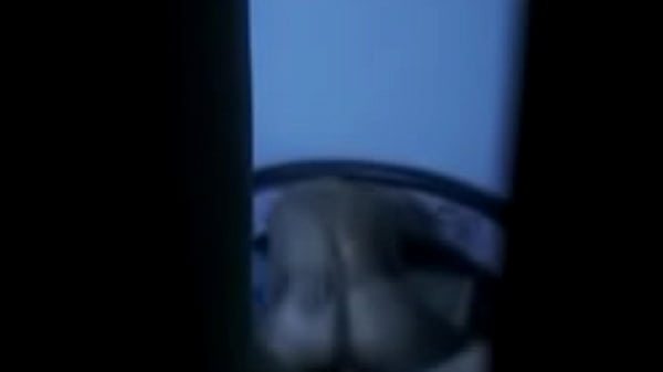 Regreso a mi casa y encuentro foliando a mi esposa con mi amigo le gusta que le den verga se chorrea con la verga adentro mujer folla el amigo de su esposo montando la esposa de mi amigo 