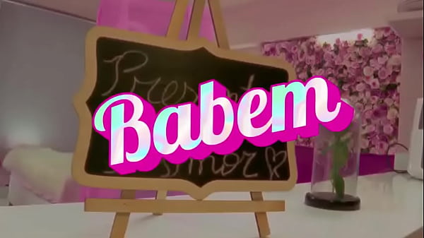 There was a lot of double penetration between the hottest barbies in brazil and the gifted guys check out how these fucks went 