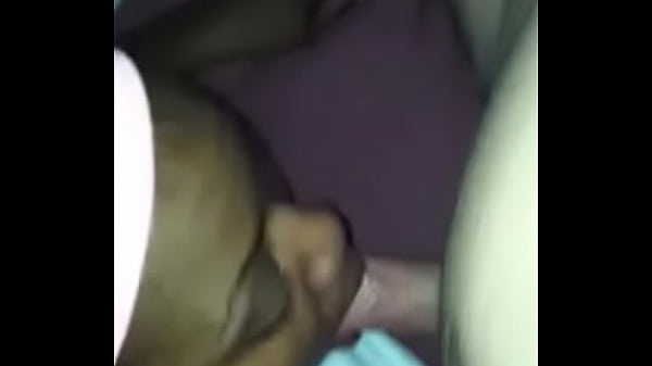 Nonton Black Geneva Gives White Cock Blowjob thumbnail