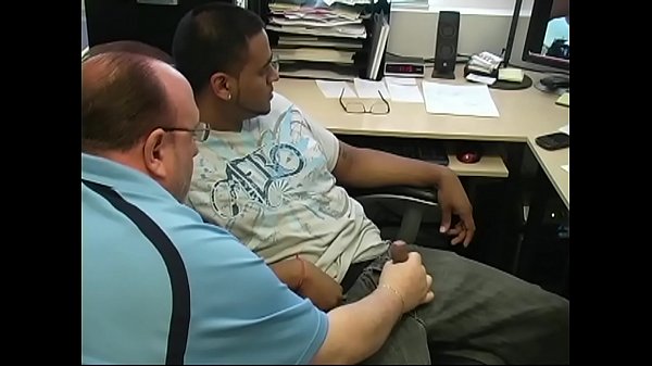 Straight Latin Dude Wants Head thumbnail