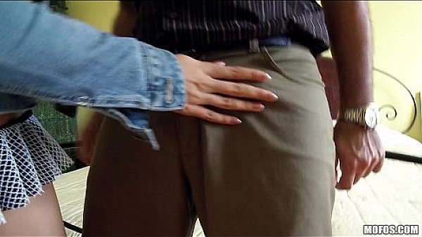 Nonton Hungarian Girls Always Seem So Comfortable While Naked On Cam thumbnail