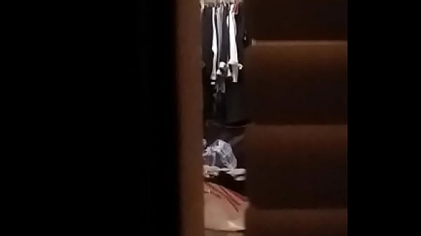 Nonton Spanish Chic 2 thumbnail