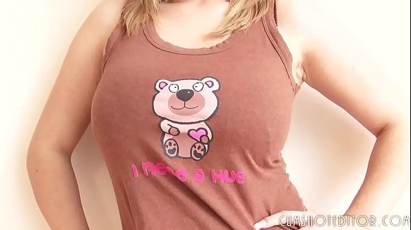 Beautiful Blonde Showing Her Big Tits thumbnail