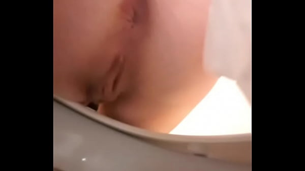 Young slut caught smoking on toilet spycam