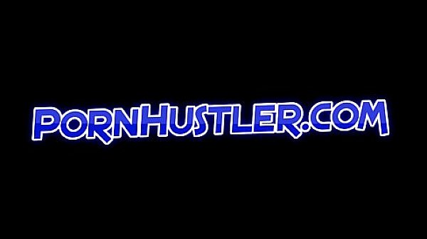 Nonton Brunette Teen Has Arse Dildo Fucked thumbnail