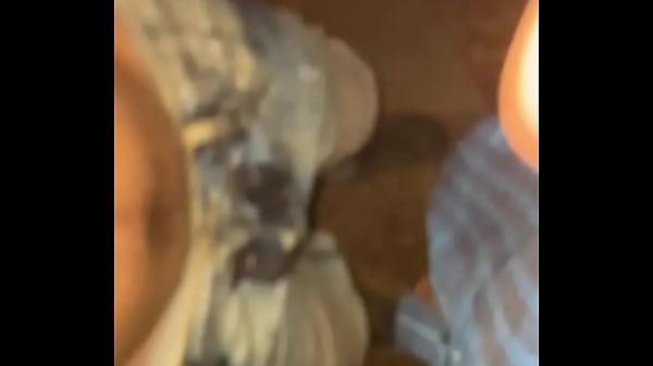 Su Novia Lo Espera Afuera De La Fiesta Mientras Le Mamo La Verga thumbnail