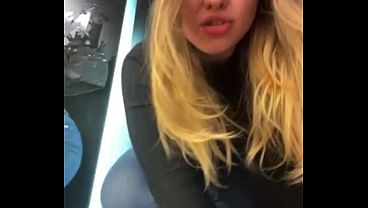 Curvy girl jucielussie in the changing room 