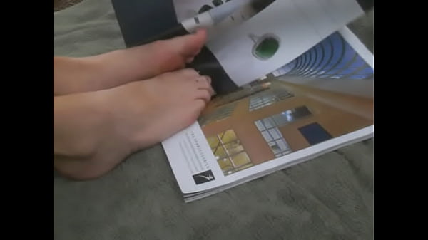Toes Turning Pages