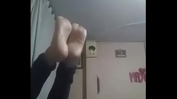 Luz Marina sexy soles feets in room