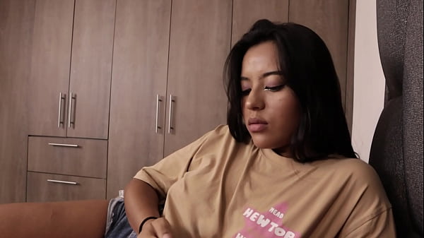 Nonton Mishell Es Follada Duro En Su Co&ntilde;o Por Su Hermano thumbnail