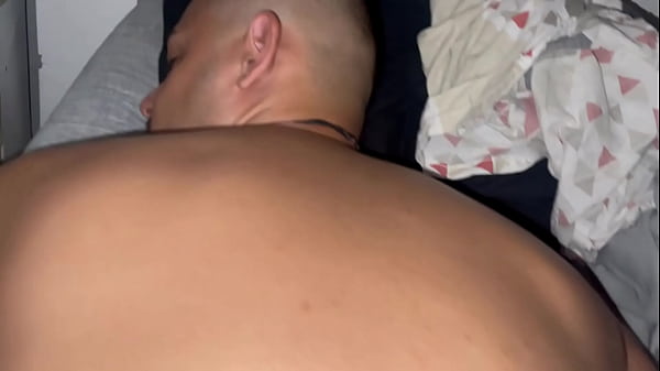 Sexo Amador Gay Dois Ursos Bem Dotados thumbnail