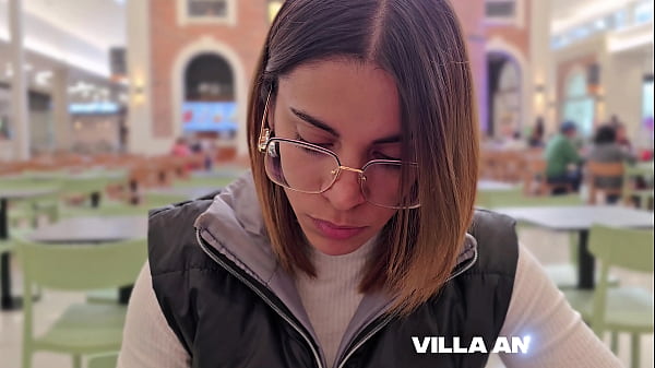 Nonton Conquisto En El Shopping A Mi Hermanastra, Y Se La Meto En La Cama De Nuestros Viejos thumbnail