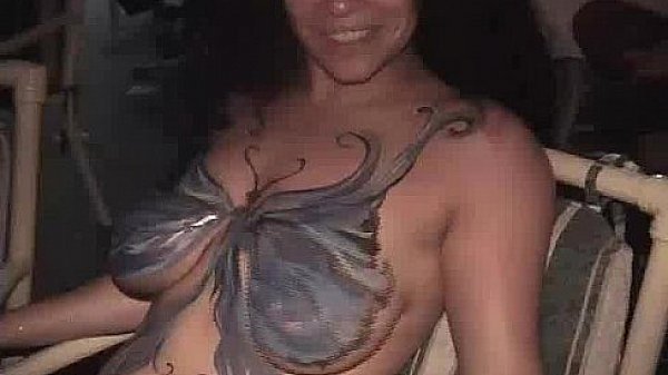 Nonton 40ddd.com-big Clit,big Tits,big Ass,big Dicks-gina Fun In Jamaica thumbnail