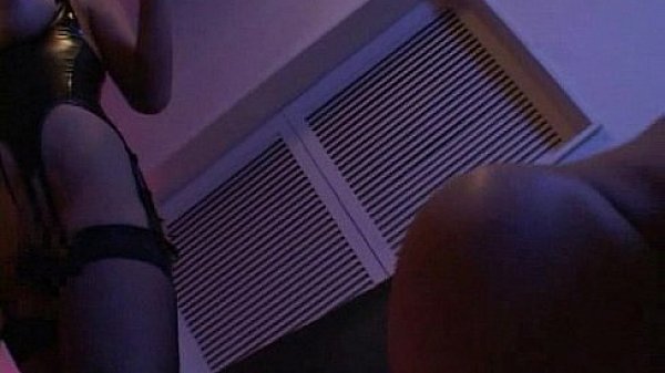 Nonton Slave Is In Total Pain During A Wax Play By Mistress thumbnail