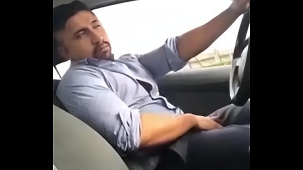 Chacal Masturbandose En Carro thumbnail