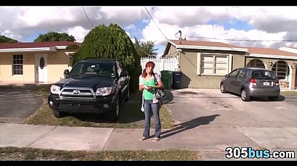 Nonton She Fucks For Money 62 thumbnail