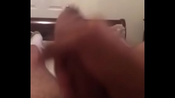 Se Pajea En Su Cuarto thumbnail