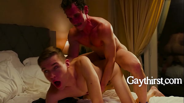 Closeted Gay Gathering The Courage thumbnail