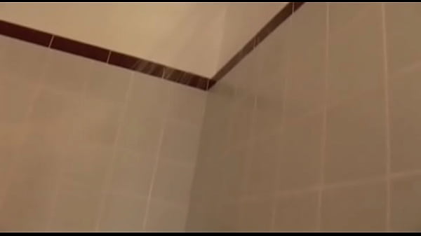 Nonton Claudia Valentine Gets A Load In Her Face thumbnail