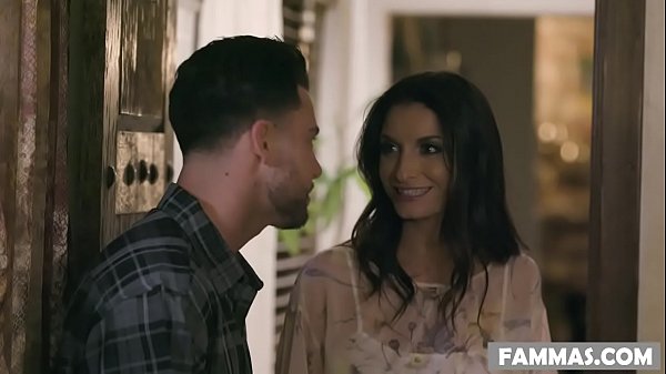 Nonton Surpise By Hubby During Massage thumbnail