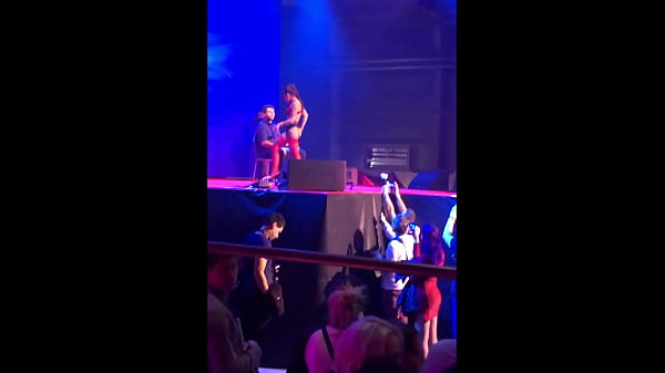 Florane Russell My Live 2019 Bts And Live P4 thumbnail