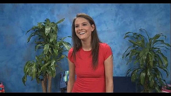 Nonton Hottie Sucks After Sex thumbnail