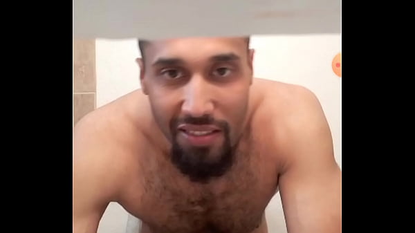 El MORENO SE hace la paja 