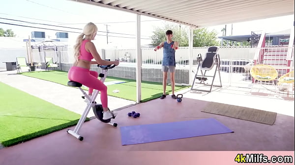 Nonton Her Morming Workout Ended In A Quickie Fuck thumbnail