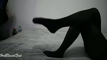 Sexy Legs - Ig @xmileygreyx thumbnail