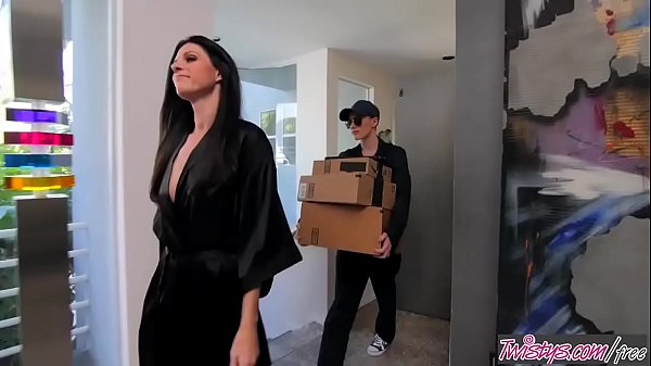 Nonton Twistys - She Knows How To Deliver India Summers&nbsp;riley Nixon When Girls Play thumbnail