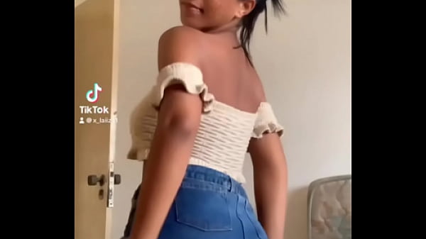 Shortcurtinho em magrinha 