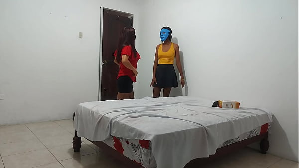 Nonton My Girlfriend Brought Her Best Friend To Learn How To Give Intense Blowjobs At Home thumbnail