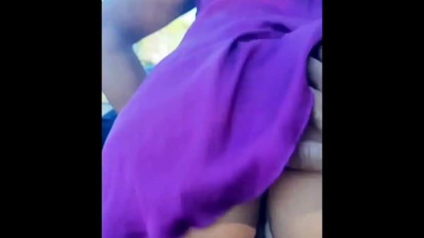 Madrastra caliente jovencita se deja culear con su hijastro despué_s de la fiesta en la selva