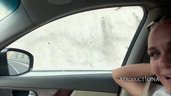 Nonton Nina Washing My Windshield With Her Piss thumbnail