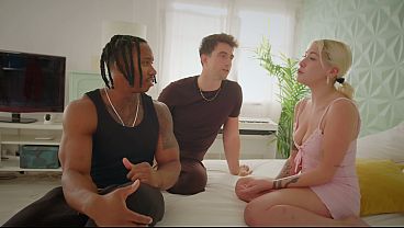 Nonton An Argentine College Student Came To Spain Looking For A Future And Started Out By Having A Threesome For Money - Bonny Blondie thumbnail