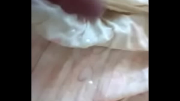 As&iacute_ se saca el semen leche