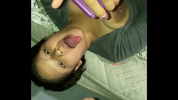 Nonton Canadian Slut thumbnail