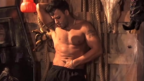 Um Halloween Diferente, Rog&ecirc; Ferro thumbnail