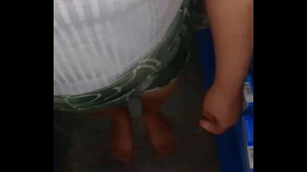 Nonton Improvisada: Cogemos Parados En Un Dep&oacute;sito thumbnail