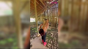 Nonton Fazendeira Safada Leva Estocada Dentro Do Celeiro E No Estabulo - Aline Novak thumbnail