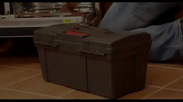 Nonton Divine Lady Amadea Emily Gets Crotch Licked thumbnail